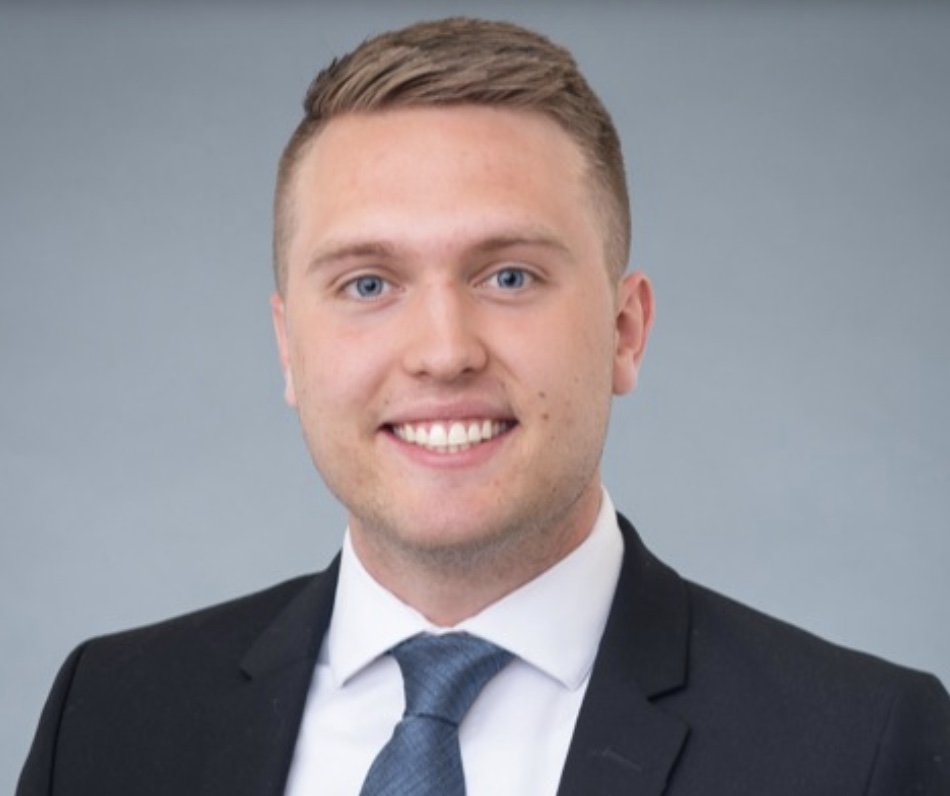 Tanner Gummersall - Headshot 2021 (2).jpeg